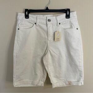NWT St. John’s Bay Women’s Secretly Slender White Bermuda Shorts Various Sizes
